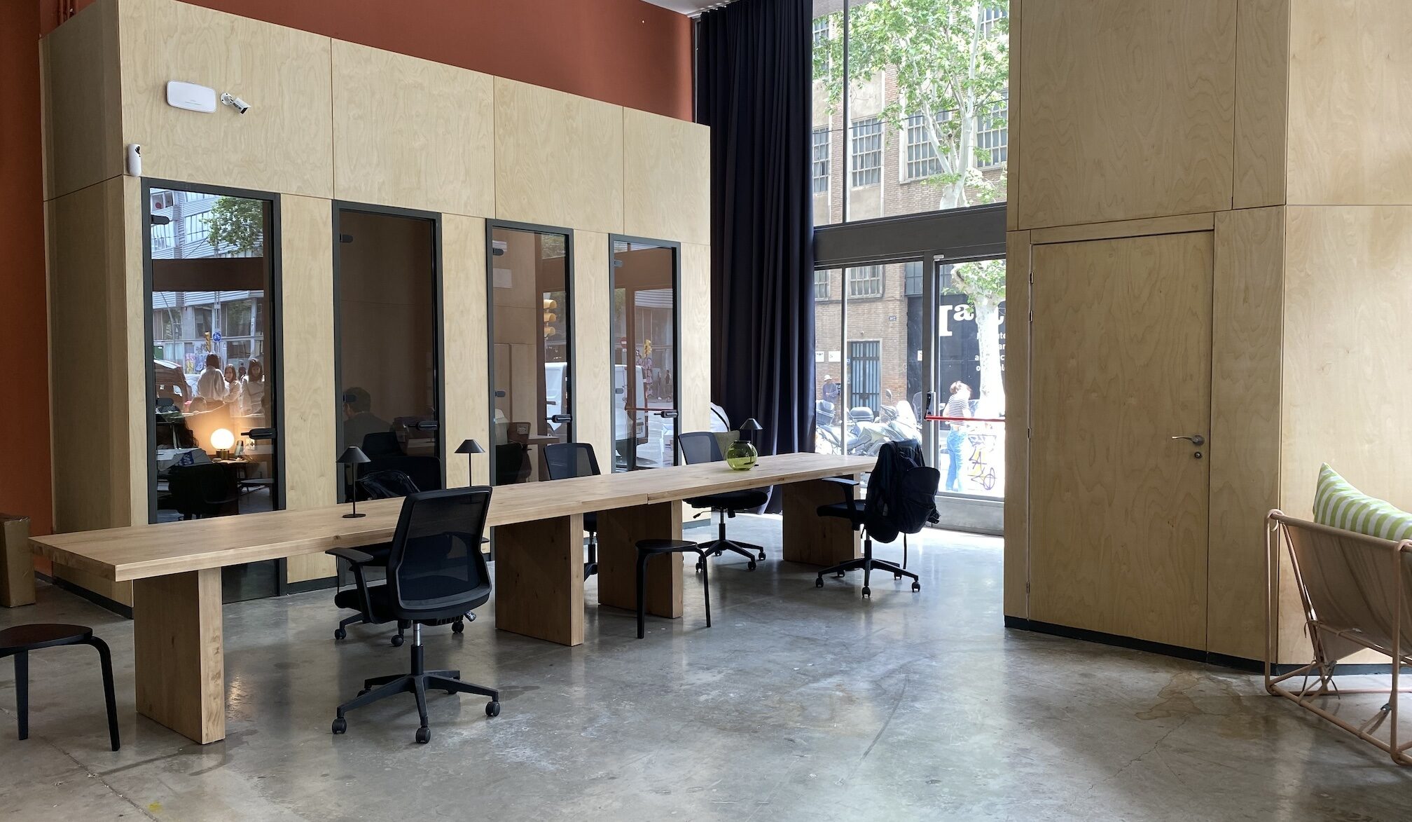 Zona de coworking en Itnig